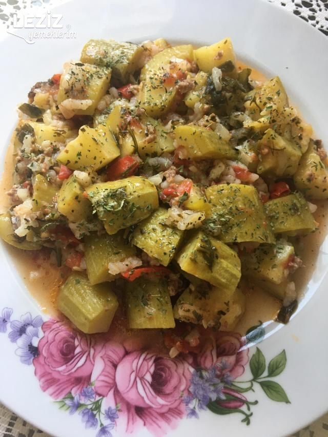 Kıymalı Kabak Yemeği Tarifi