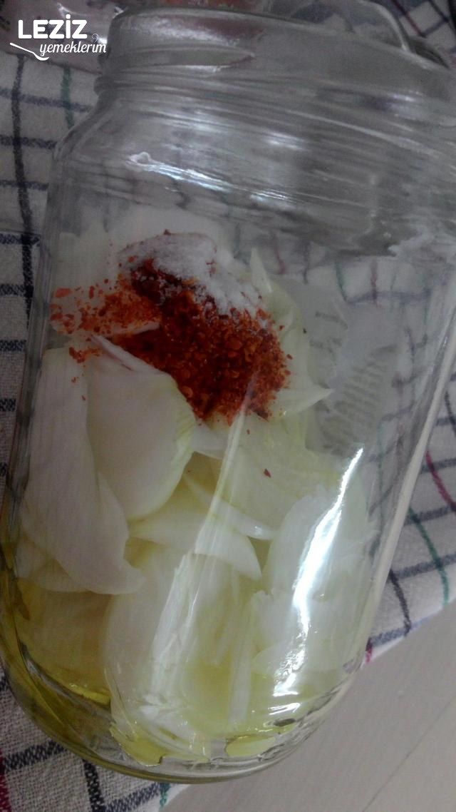 Soğan Salatası