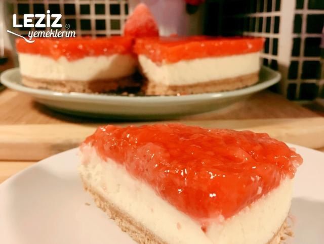 Çilekli Cheesecake (Tam Kıvamında)