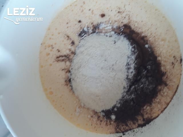 Nutellalı Kek Tarifi (Aşamalı Anlatım)