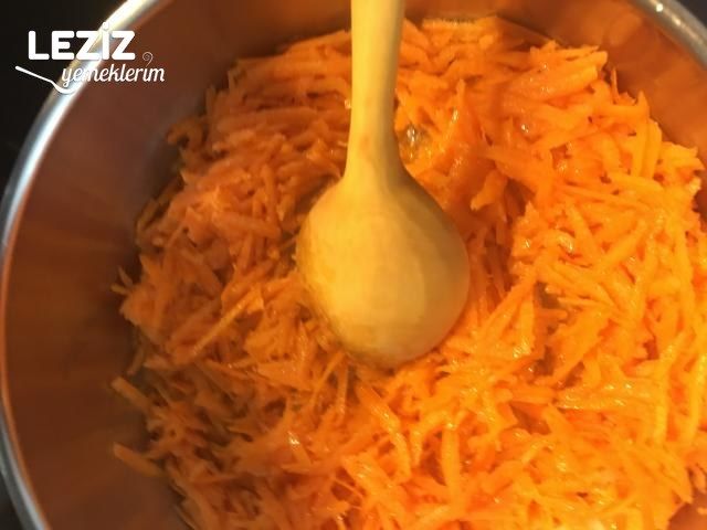 Kereviz Yaprağı Salatası
