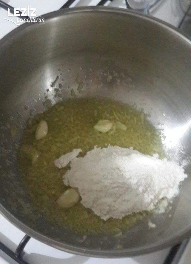 Ev Yapımı Mantar Çorbası Tarifi