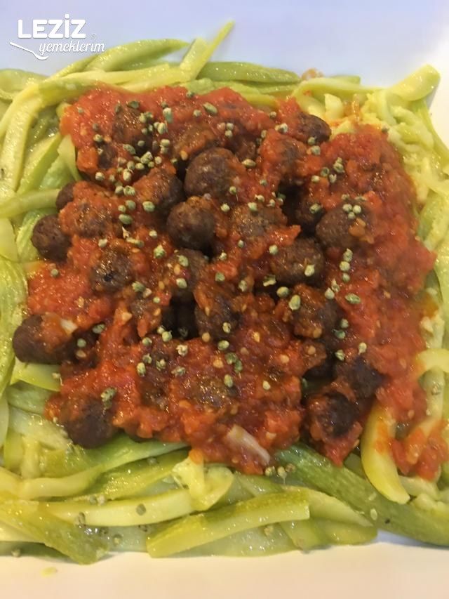 Köfteli Kabak Makarna Tarifi