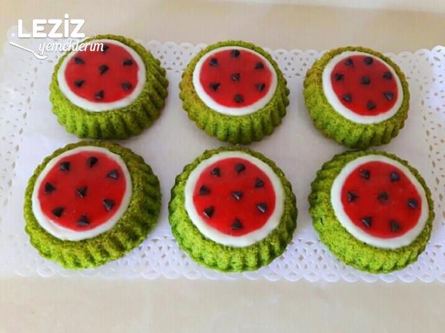 Karpuz Şeklinde Mini Tart Kekler