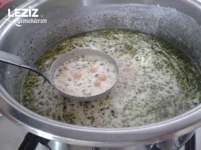 Dövmeli Nohutlu Çorba Tarifi