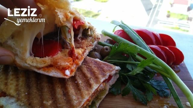Pizza Tost Tarifi / Atom Tost