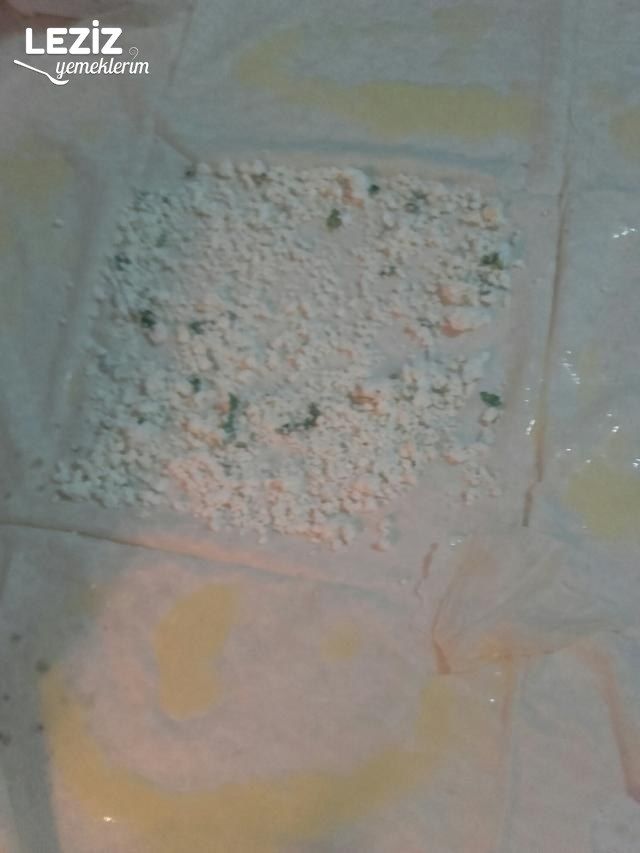 Hazır Yufkadan Pratik Gözleme Tarifi