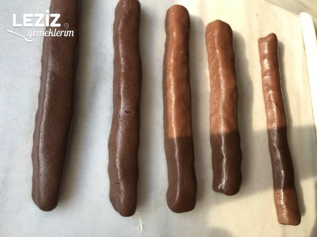 Az Malzemeli Kakaolu Pudingli Kıyır Kurabiye