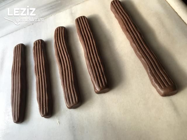 Az Malzemeli Kakaolu Pudingli Kıyır Kurabiye
