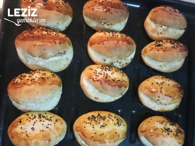 Zeytinyağlı Ve Yoğurtlu Poğaça Tarifi