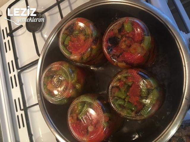Konserve Şakşuka Tarifi