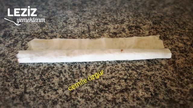 Baklavalık Yufkadan Çıtır Çikolatalı Rulolar