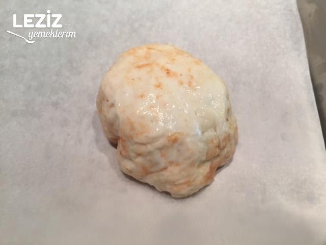 Ekmek Hamurundan Pratik Top Pizza