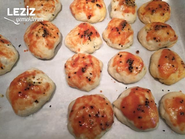 Ekmek Hamurundan Pratik Top Pizza