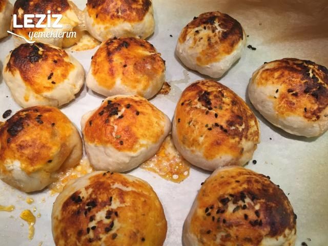 Ekmek Hamurundan Pratik Top Pizza