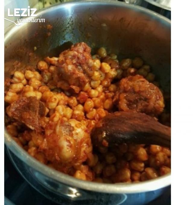 Etli Nohut Yemeği Tarifi