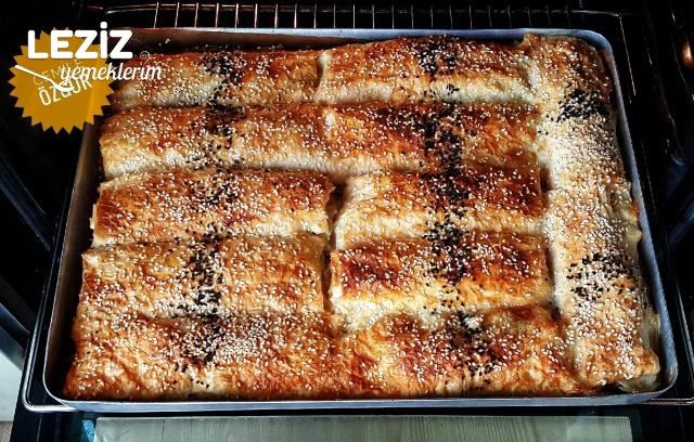 Baklavalık Yufkadan Tavuklu Börek