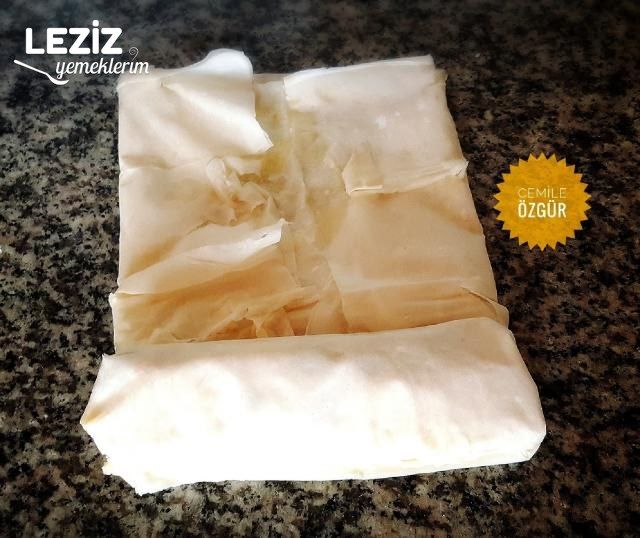 Baklavalık Yufkadan Tavuklu Börek