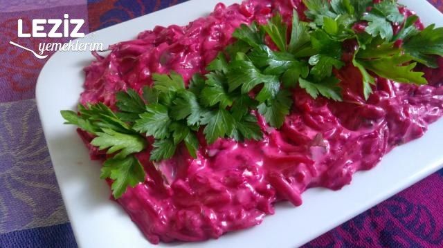 Yoğurtlu Kırmızı Pancar Salatası