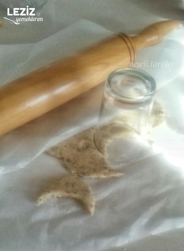 Cevizli Ay Kurabiye