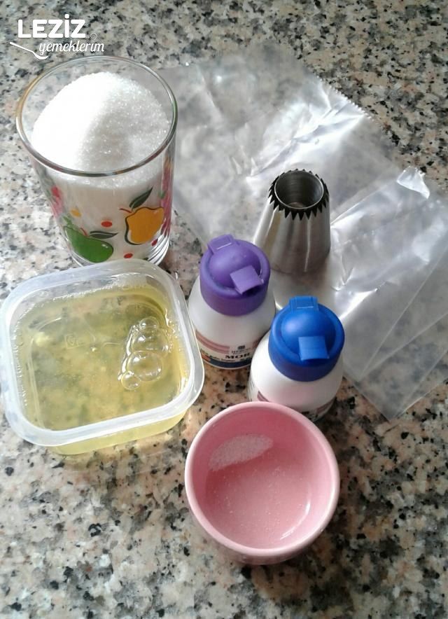 Renkli Beze