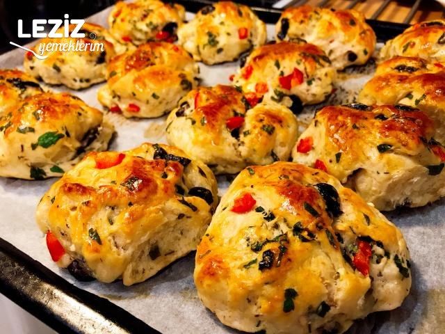 Pizza Tadında Sebzeli Poğaça