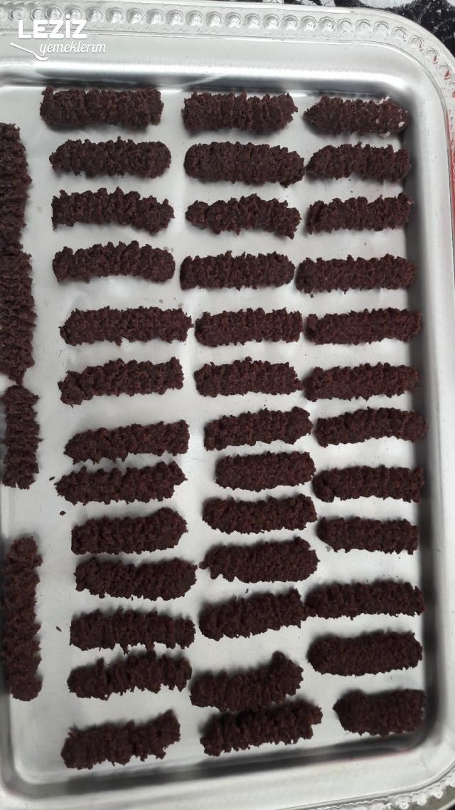 İki Renkli Tırtıl Kurabiye
