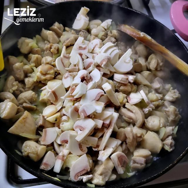Kremalı Mantarlı Tavuk Nasıl Yapılır