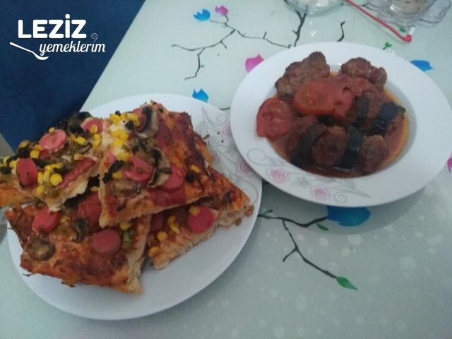 Evde Pizza Tarifi