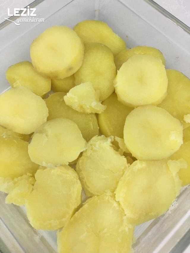 Yoğurtlu Patates Borani