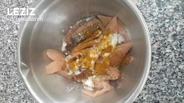 Ekmek Arası Tavuk Döner