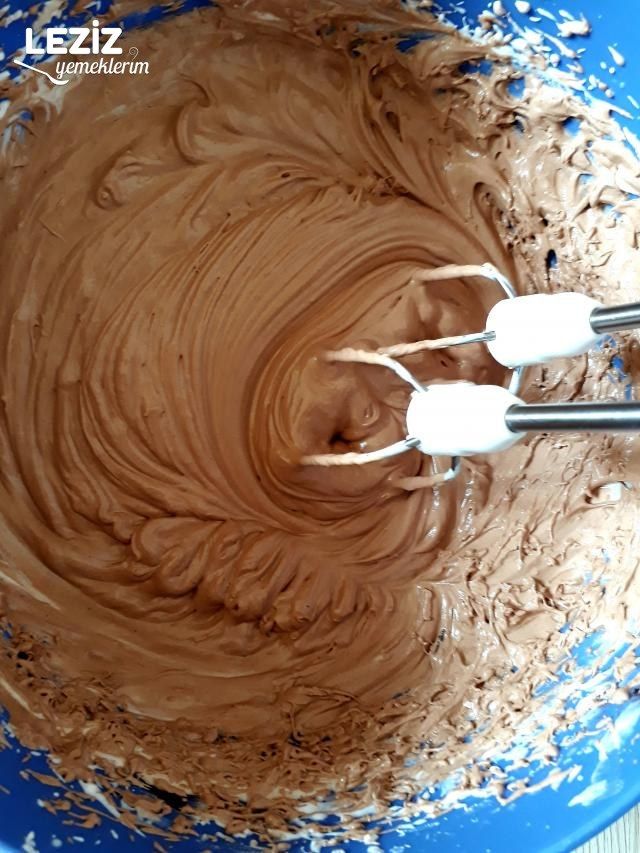 Kahveli Çikolatalı Pasta Tarifi