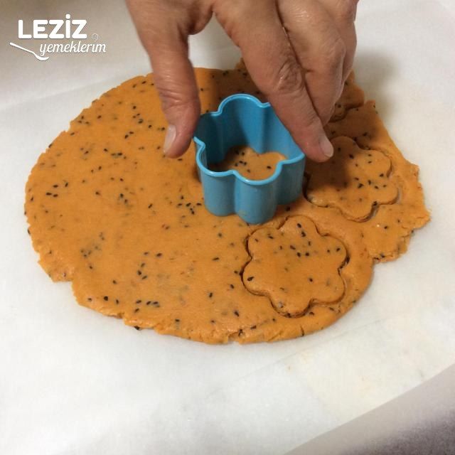Pizza Kraker Tarifi