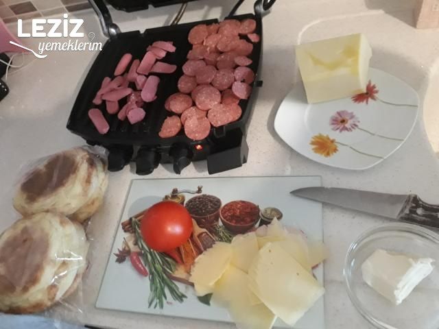 Bazlamalı Karışık Tost
