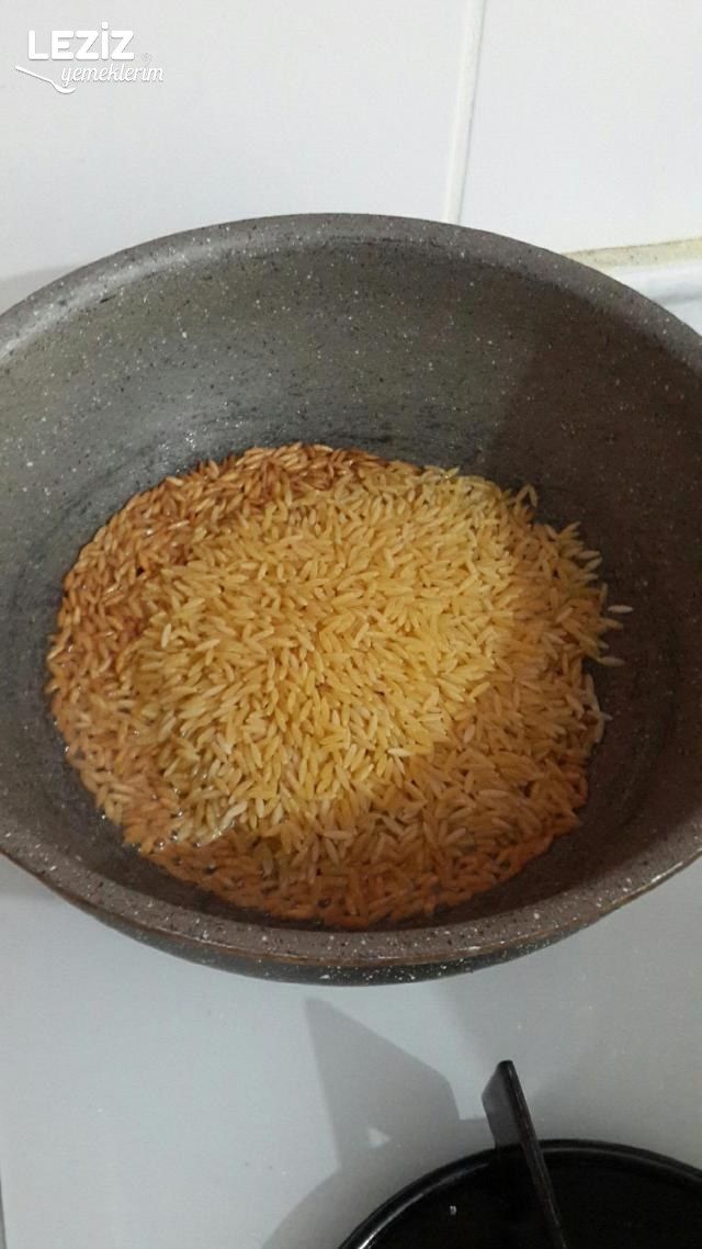 Arpa Şehriye Pilavı Yapılışı