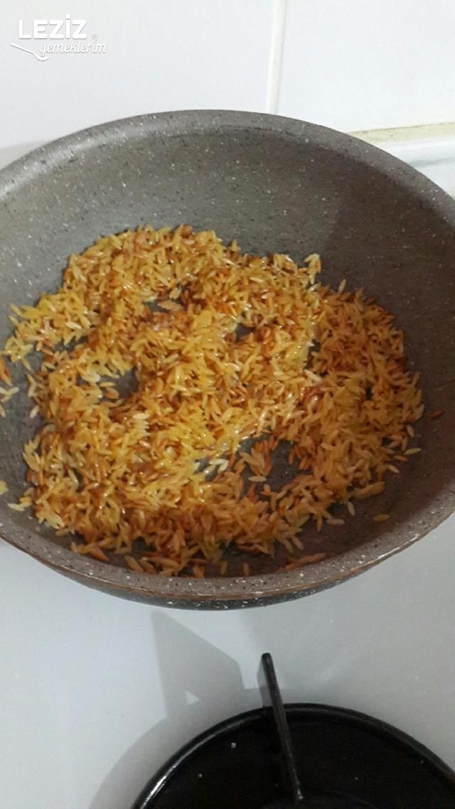 Arpa Şehriye Pilavı Yapılışı