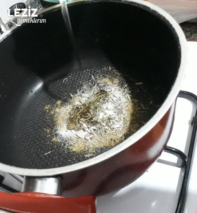 Tencerede Mangal Tadında Tavuk