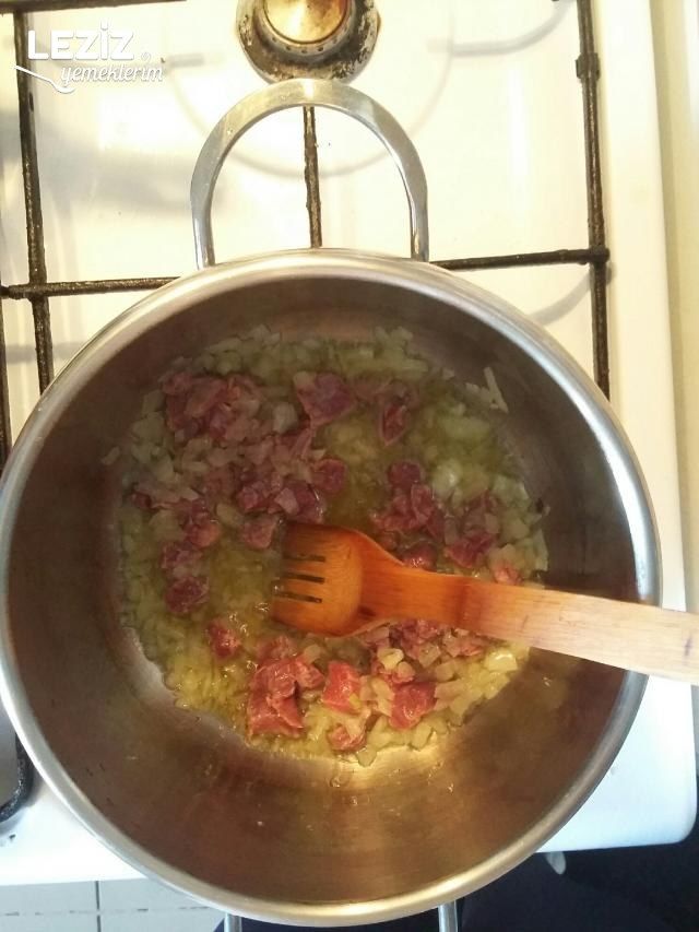 Kuşbaşı Etli Taze Bamya Yemeği