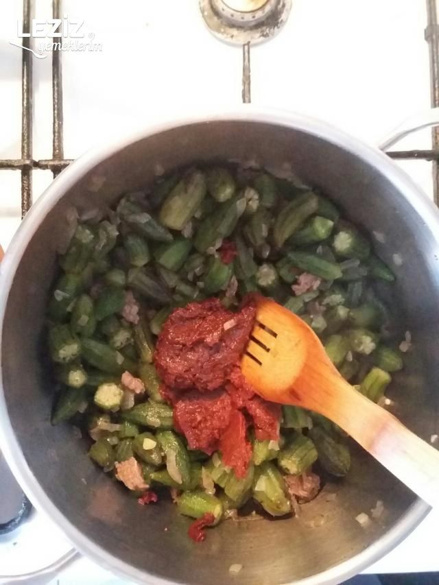Kuşbaşı Etli Taze Bamya Yemeği