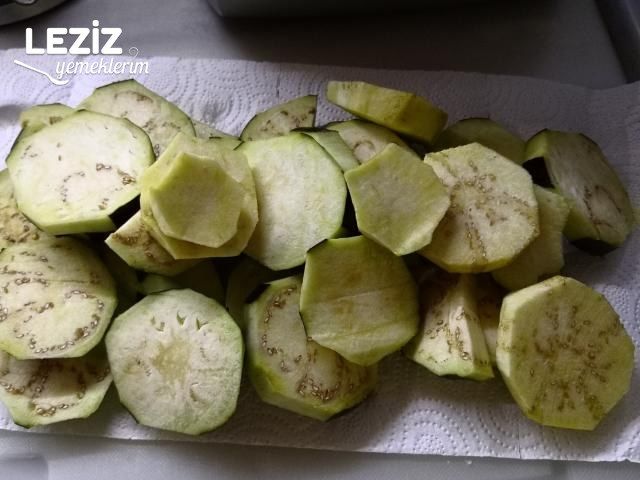 Kaşarlı Puf Patlıcan Kızartması