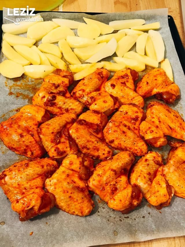 Fırında Tavuk Kanat Ve Patates (Mangal Tadında)
