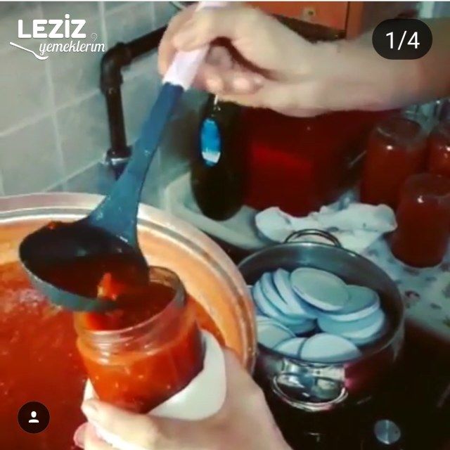 Şişesini Kaynatmadan Yapılan Domates Konservesi