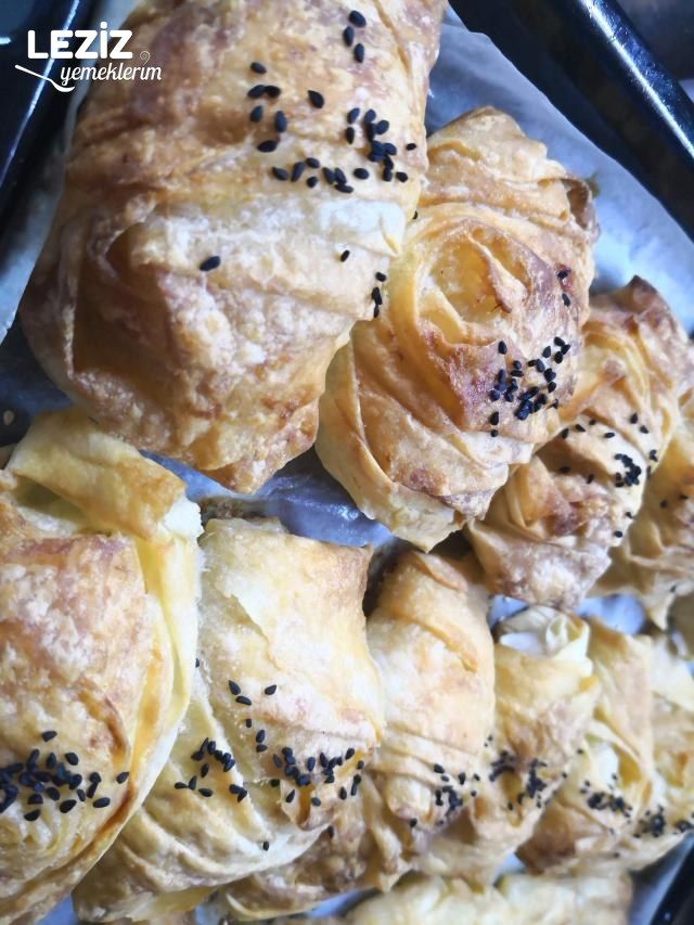 Peynirli Midye Börek