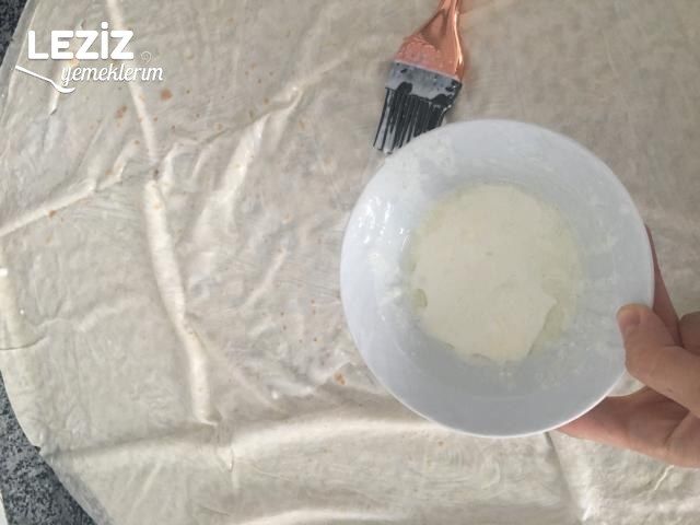 En Kolayından Patatesli Yufka Böreği
