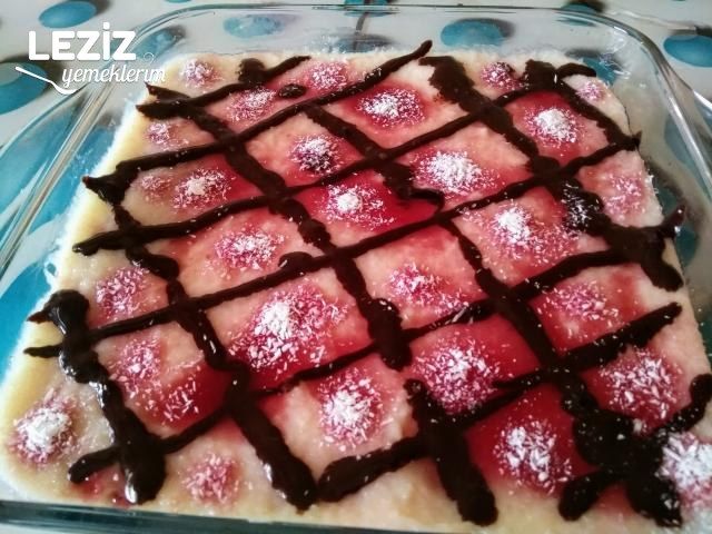 Sütlü İrmik Tatlısı