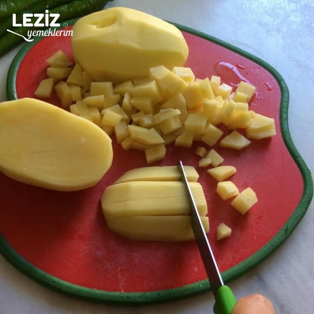 Patatesli Omlet Nasıl Yapılmalı?