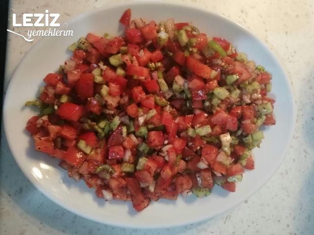 Çoban Salata Yapılışı