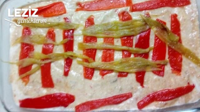 Közde Patlıcan Yatağında Soslu Köfte