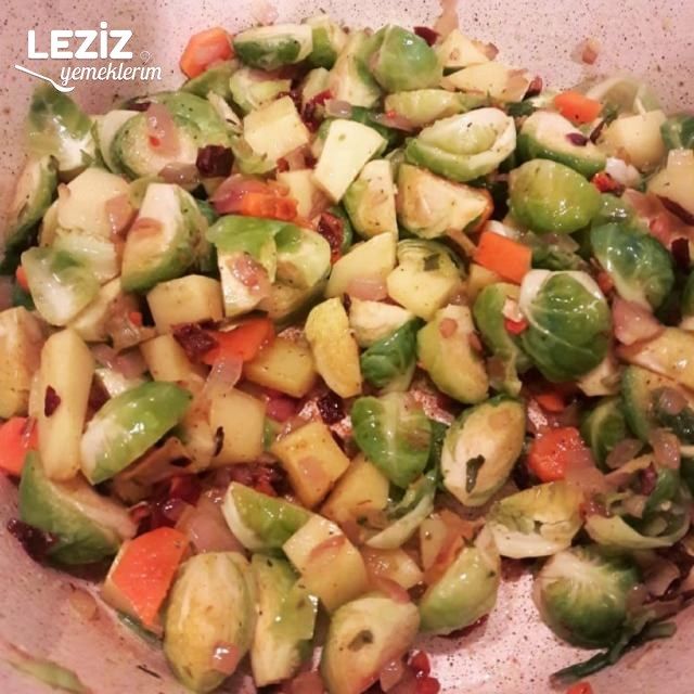 Brüksel Lahanası Çorbası