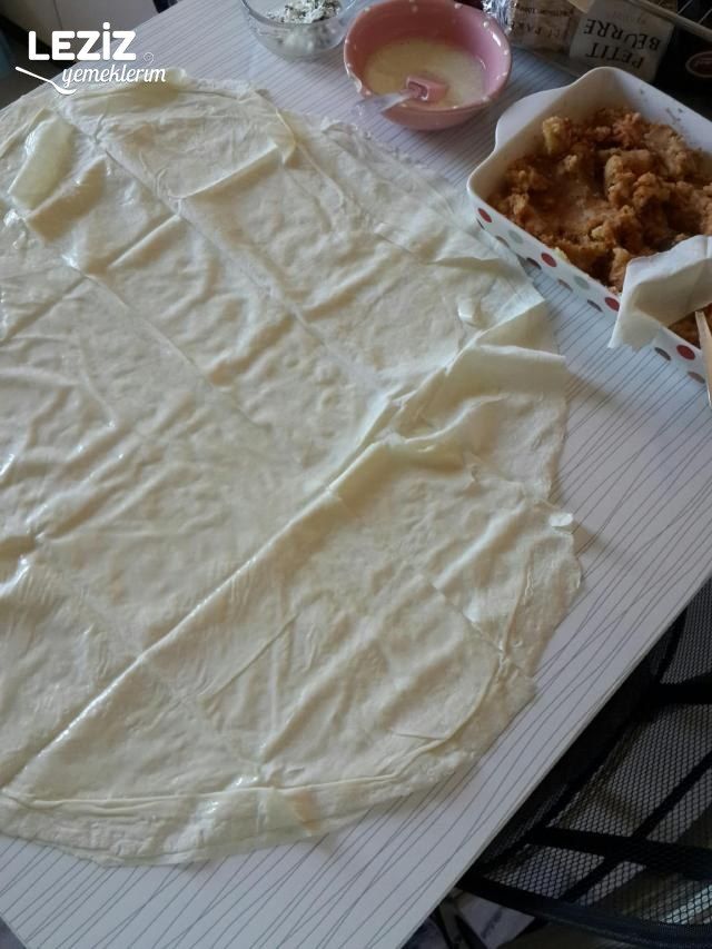 Hazır Yufka İle Patatesli Börek